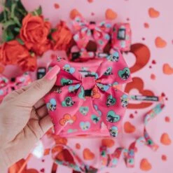 Dog Sailor Bow - The Powerpuff Girls™ (Love) -Furfinity Cheap Shop PPG VDAY LAUNCH PHOTO 6 8d36d364 6a38 4978 b0ab e5d8db0e20e9
