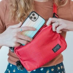 Merlot Woof Pack (Bag Only) 24 Merlot Woof Pack (Bag Only) -Furfinity Cheap Shop merlot woof pack dog model 5